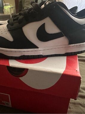 Nike Dunk Low (GS) White & Black 
Youth
New with box